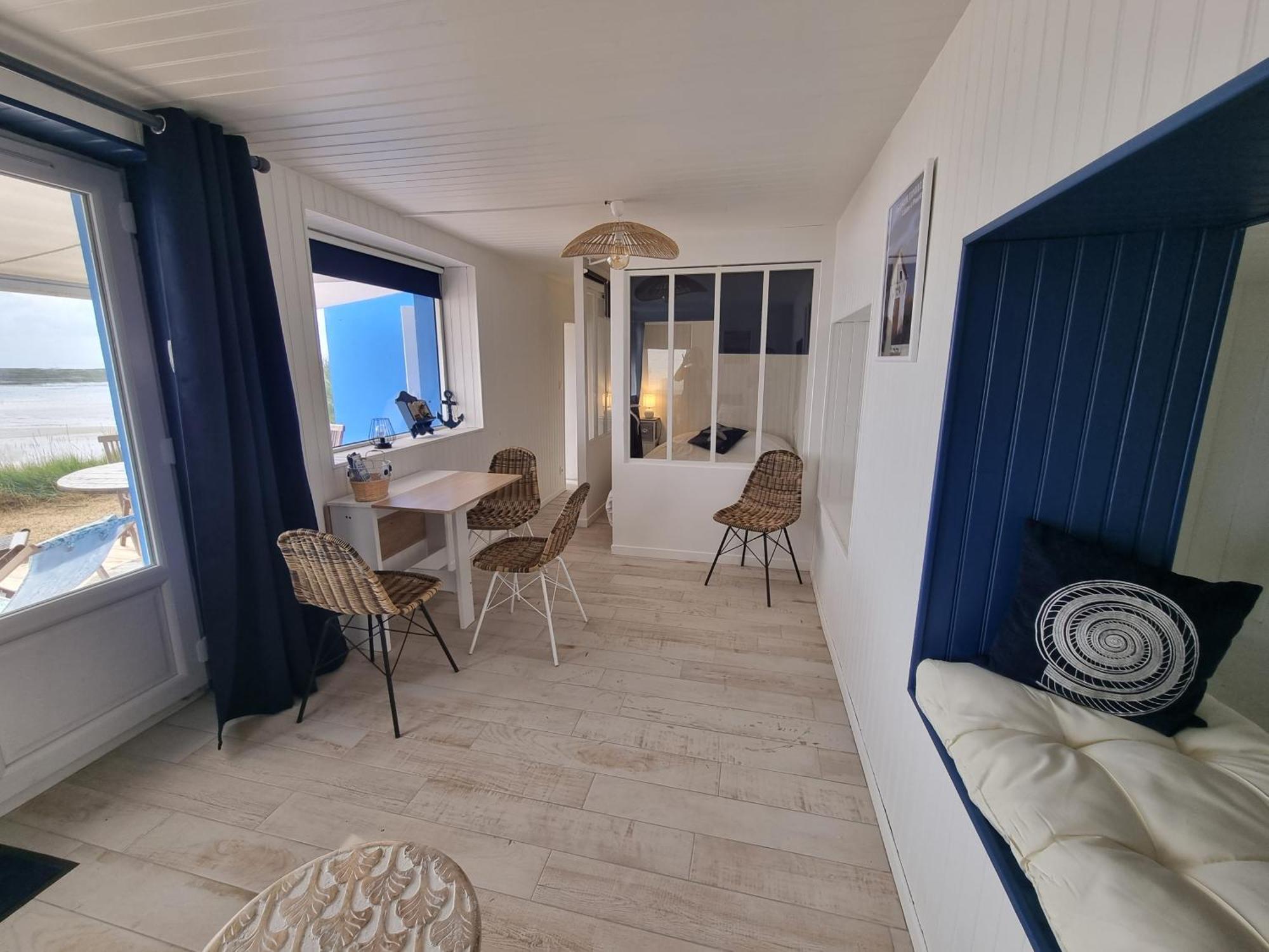 Petite Maison Avec Jardin Face Mer Agon-Coutainville Exterior photo